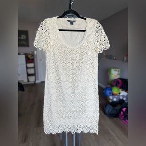 Dress crochet lace lined Sheath short sleeve size 2